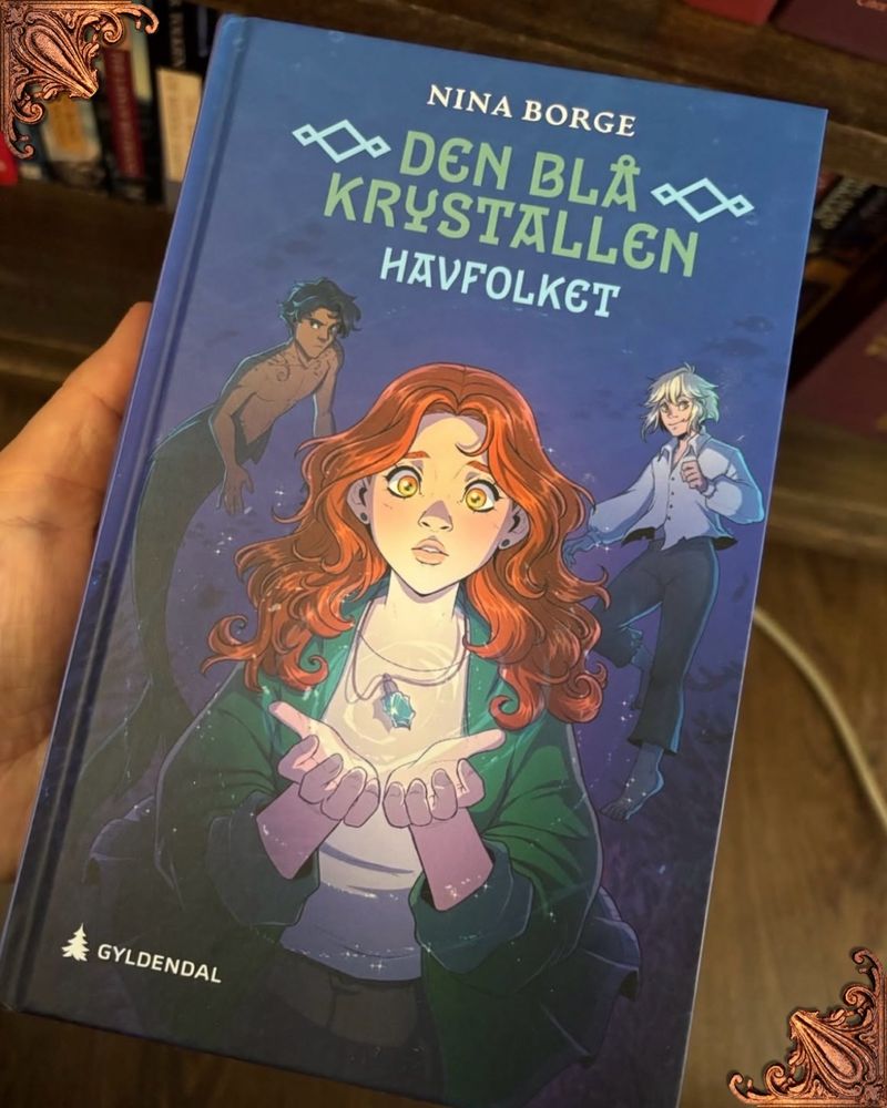 Cover of The blue crystal