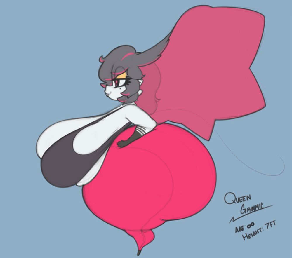 Queen is pretty tall~
