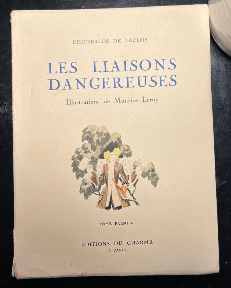 Photo of book cover of “Les Liaisons Dangereuses” by Choderlos de Laclos