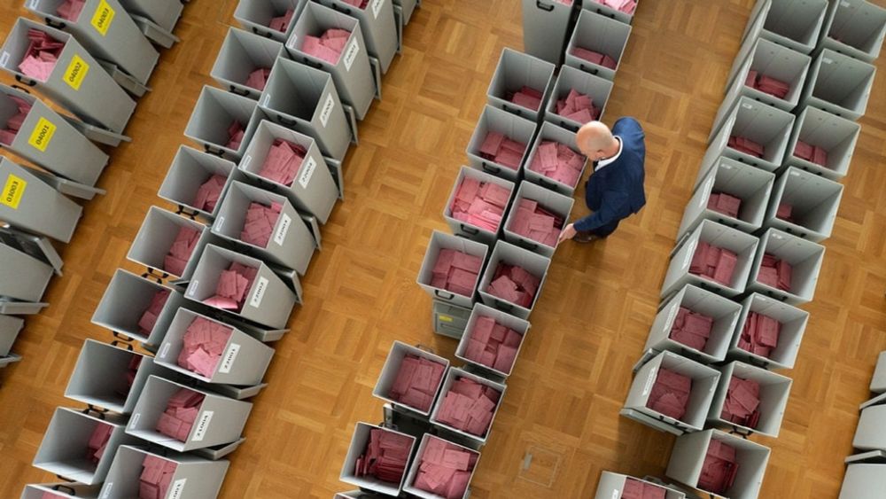 Ermittlungen gegen 44-Jährigen wegen Wahlfälschung in Dresden | MDR.DE