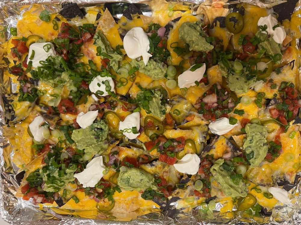 Big platter of nachos 
