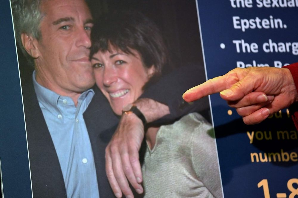 Ghislaine Maxwell ‘told reporter that Epstein had tapes of Trump and Clinton’