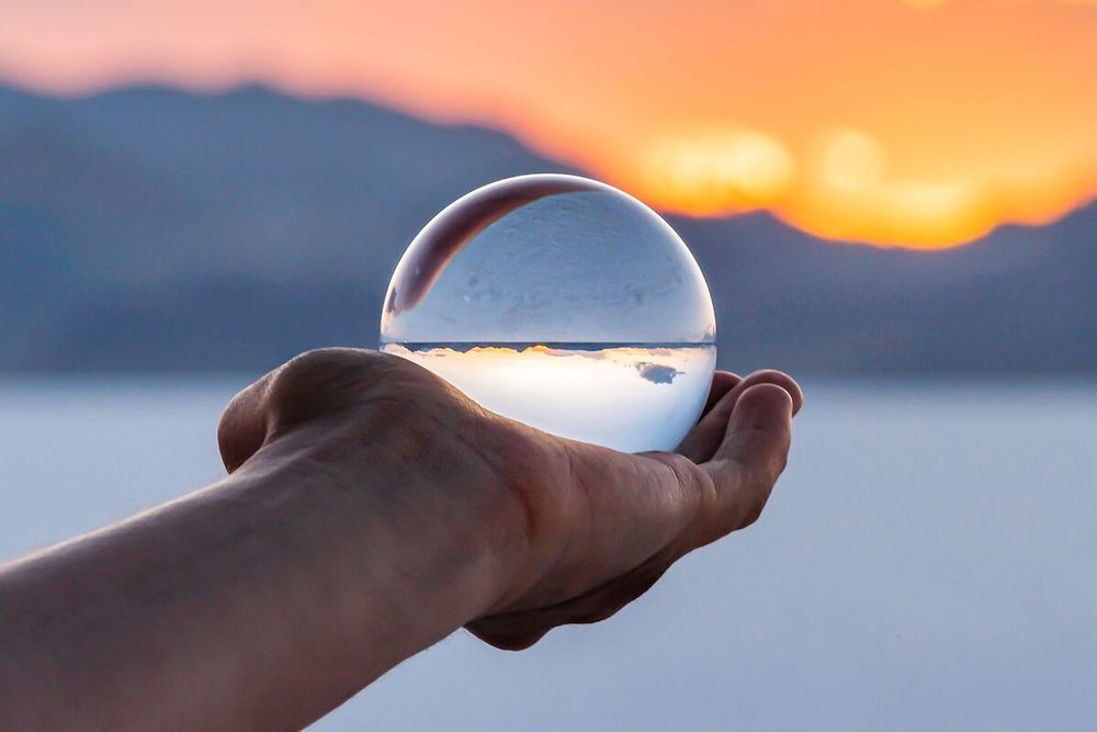 ‘Crystal Ball’ Breaks as Traders Fail to Get Rich in New Study