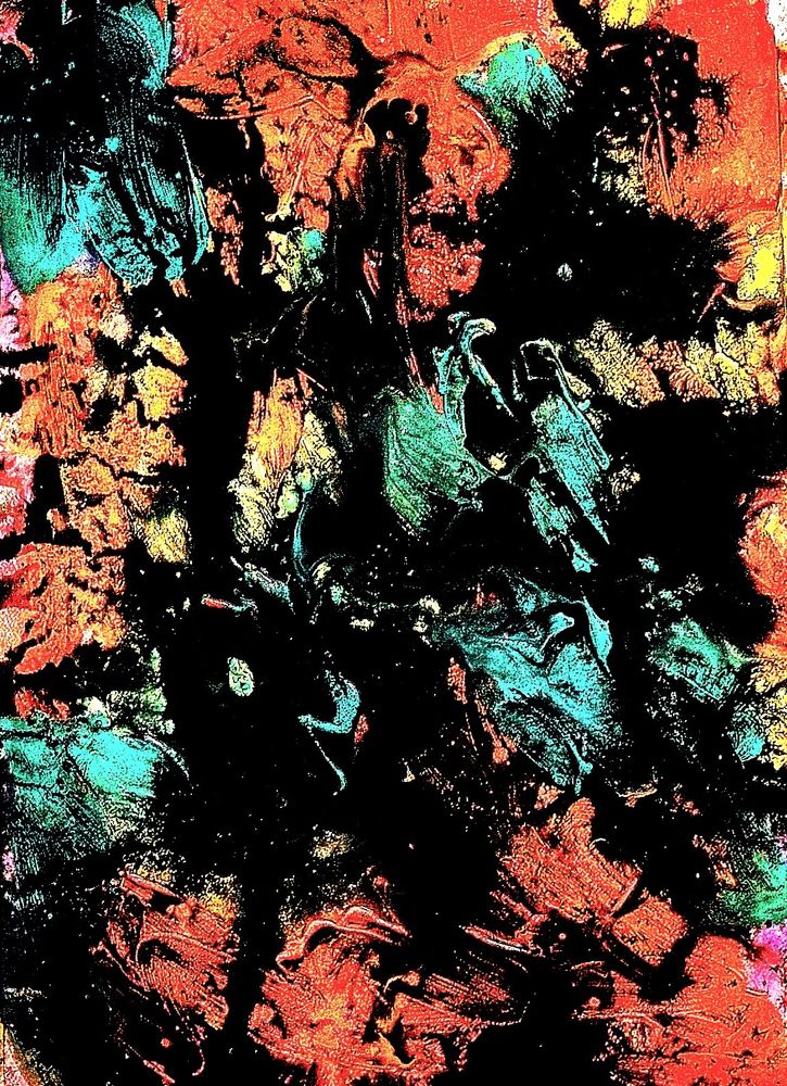 Abstrakti maalaus, jossa musta keskialue jakautuu kuin repeämäksi kirkkaiden väripintojen väliin. Reunoilla hehkuvat oranssin, punaisen ja keltaisen karheat, teksturoidut alueet.