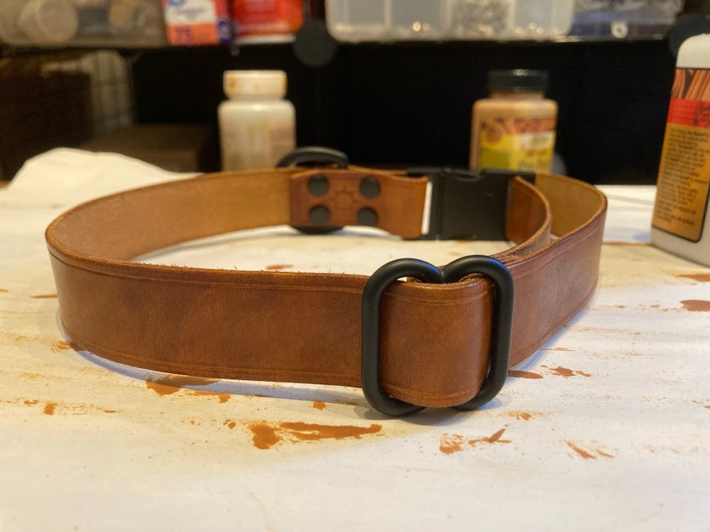 Same collar, showing the slider