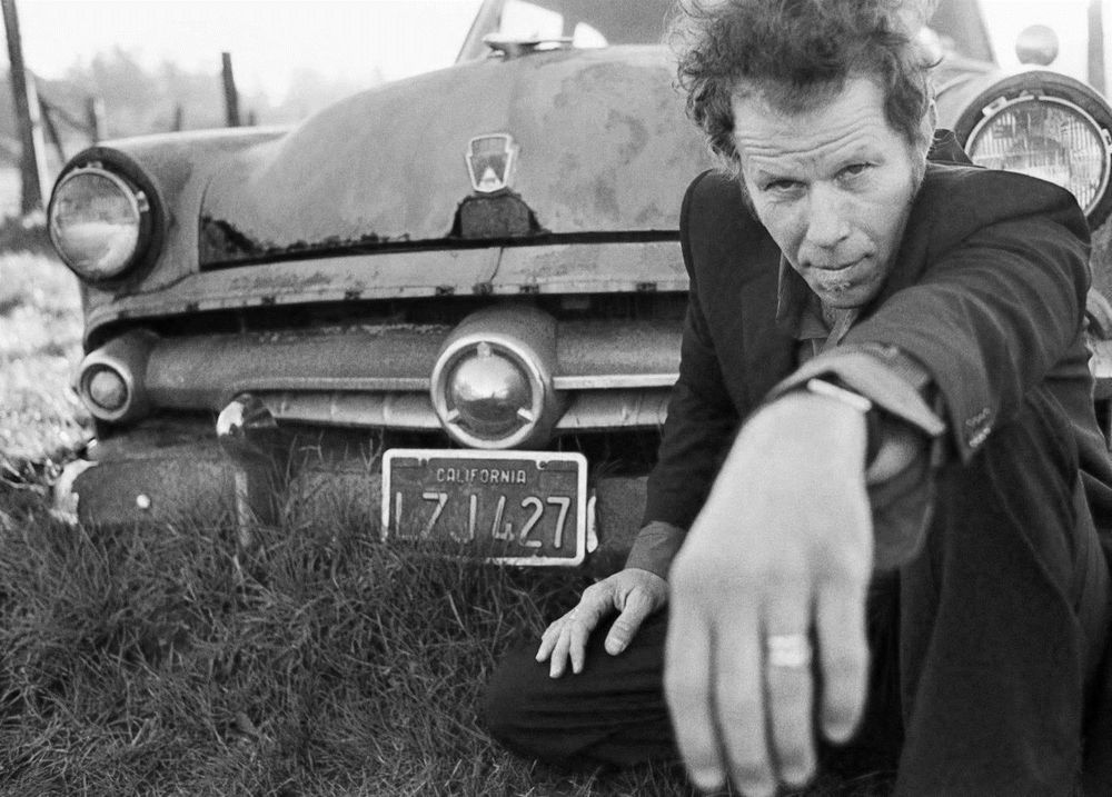 Tom Waits (Californie, 1992, pic by Jay Blakesberg)