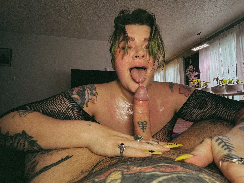 Bratty covered in piss, puke, spit and sweat while worshipping J’s cock