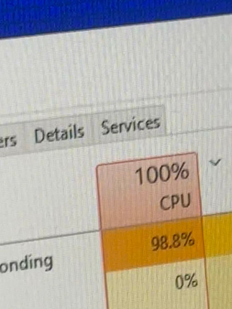 Task manager showing 100% CPU usage