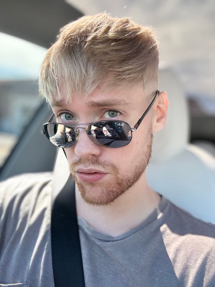 Pixel Selfie showcasing new haircut and color