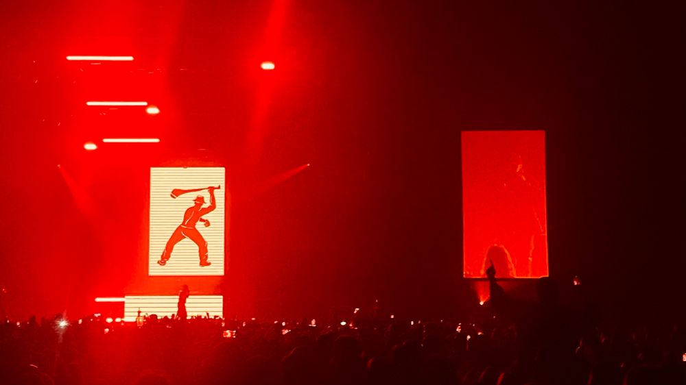 𝕂𝕟𝕖𝕖𝕔𝕒𝕡 @ 𝕥𝕙𝕖 𝕙𝕪𝕕𝕣𝕠 𝕚𝕟 𝔾𝕝𝕒𝕤𝕘𝕠𝕨..