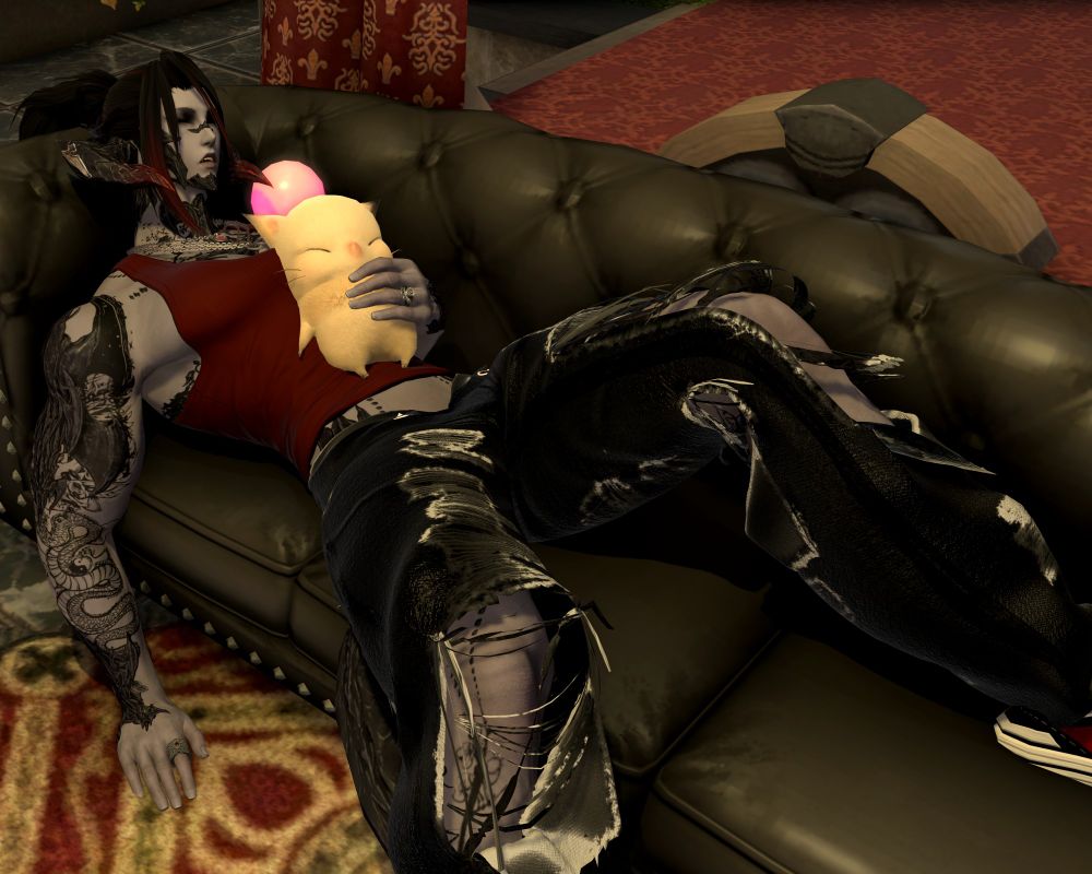 Male Au Ra asleep on the couch holding a sleeping moogle on his chest.