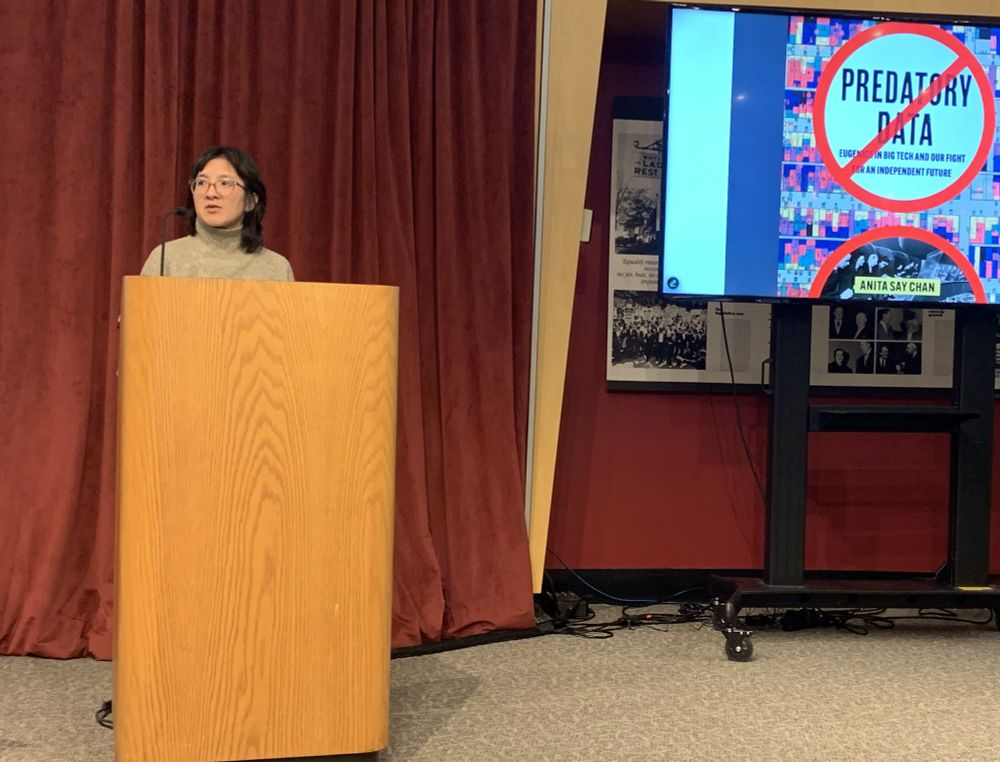 Prof. Anita Say Chan delivering her talk on Predatory Data in MPLS for CBI & CWGPP at UMN.