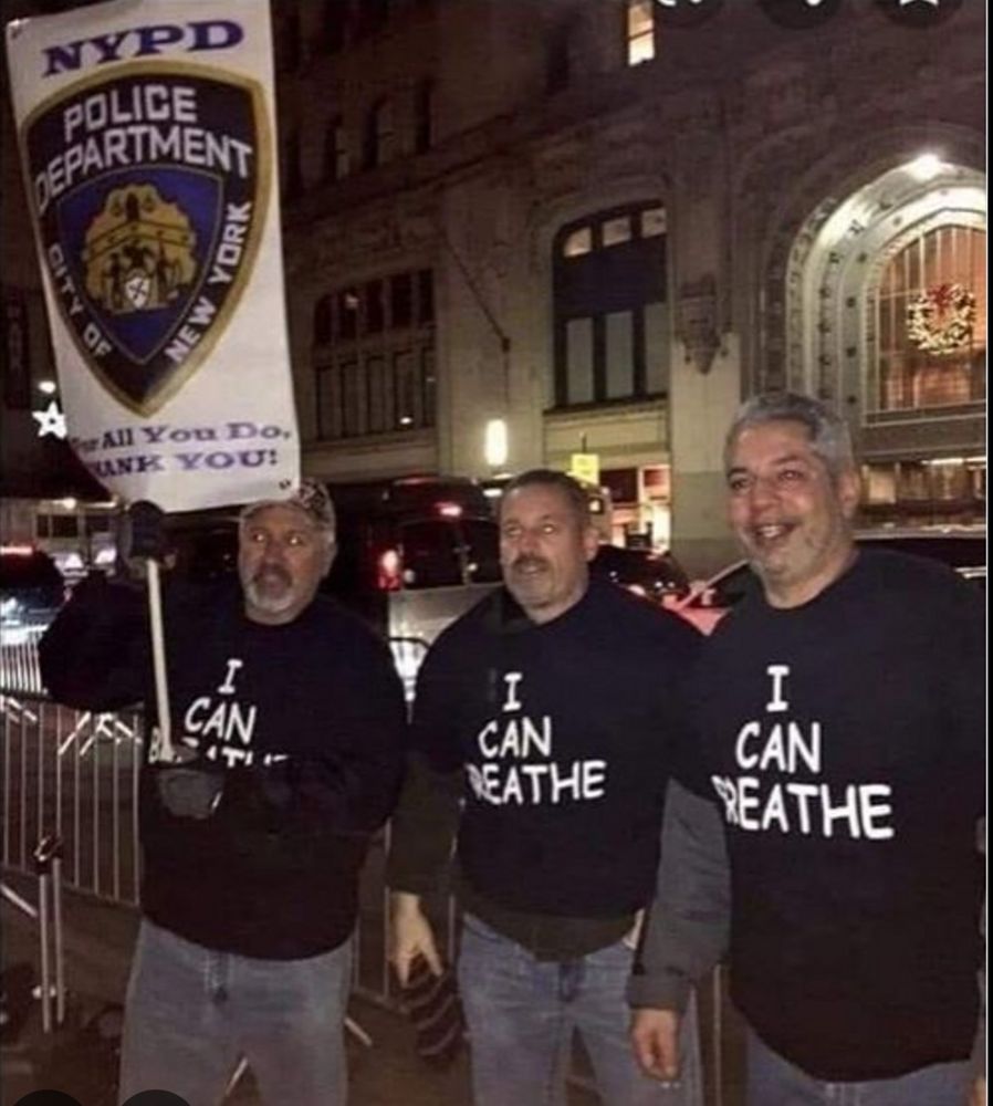 2014 protests in support of Eric Garner. NYPD supporters wearing “I Can Breathe” shirts are pictured 