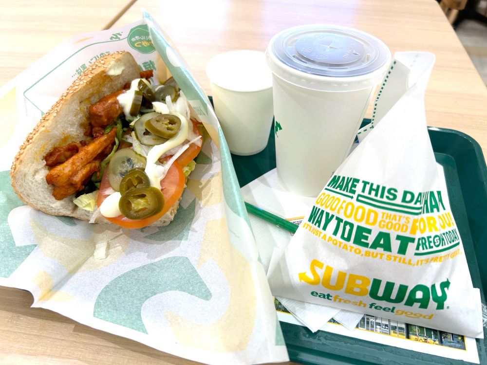 サブウェイのタンドリーチキンおいしいです。