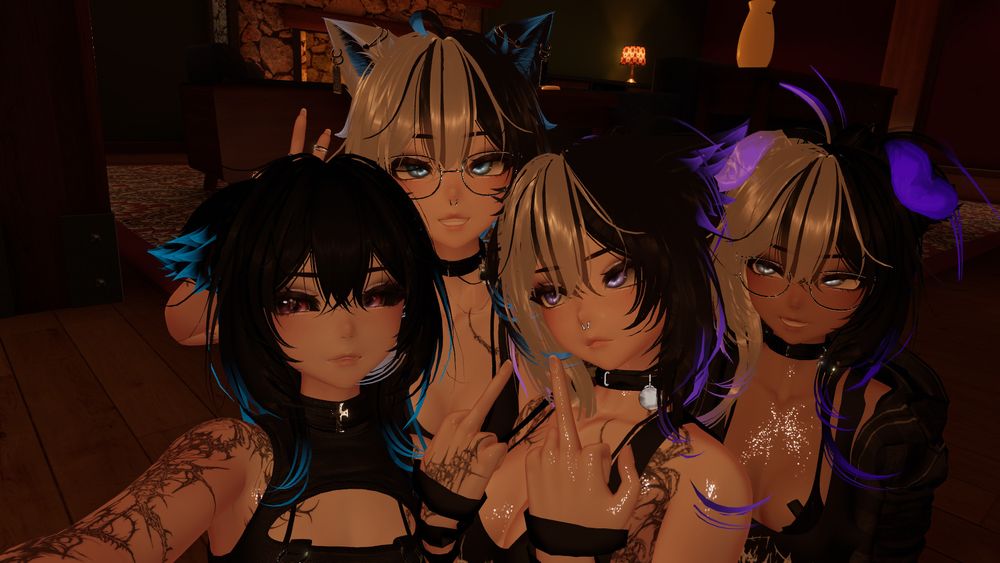 Fishes (Left to right)
Danners - Juce - Ful - Anna