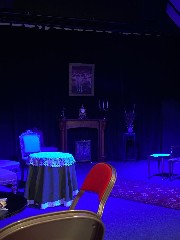 It’s a mystery… a murder mystery
