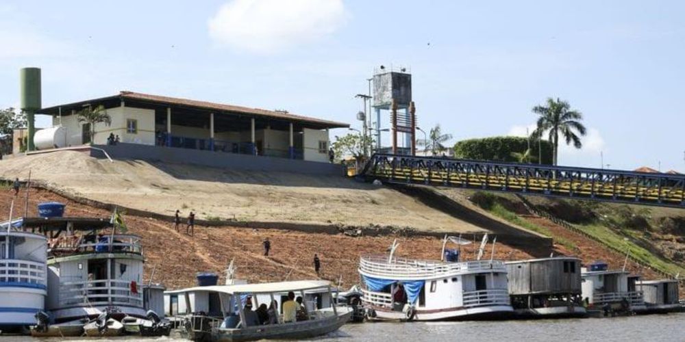 Defesa Civil interdita porto de Autazes por causa de rachaduras no local