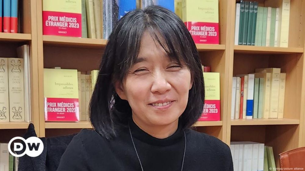 Nobel de Literatura premia escritora sul-coreana Han Kang – DW – 10/10/2024