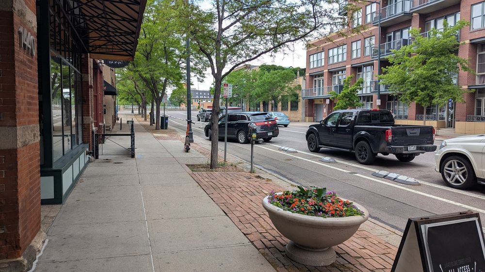 A drive drives into the Blake Street bike lane.