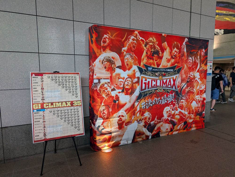 Large G1 Climax signboard with empty points table next to it because it's Night 1