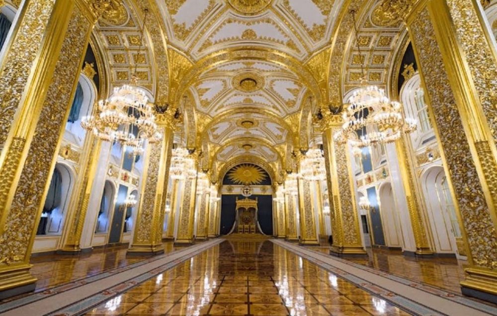 Picture of the Throne Room in the Kremlin