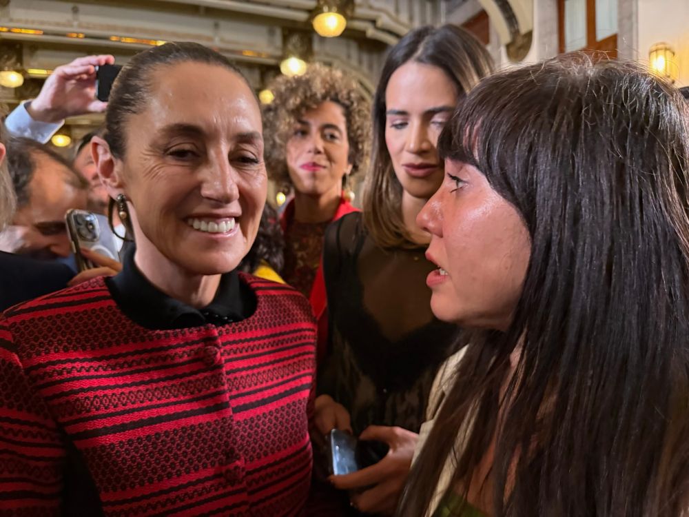 MP Gazan speaks with Mexico President Claudia Sheinbaum Pardo at the Mexico City Panamerican Congress.