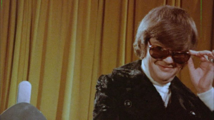 "𝘏𝘦'𝘭𝘭 𝘨𝘦𝘵 𝘵𝘩𝘦 𝘣𝘪𝘨 𝘤𝘪𝘵𝘺, 𝘤𝘰𝘶𝘯𝘵𝘳𝘺 𝘴𝘱𝘦𝘤𝘪𝘢𝘭 𝘰𝘳𝘨𝘺-𝘳𝘢𝘮𝘢 𝘵𝘳𝘦𝘢𝘵𝘮𝘦𝘯𝘵..."