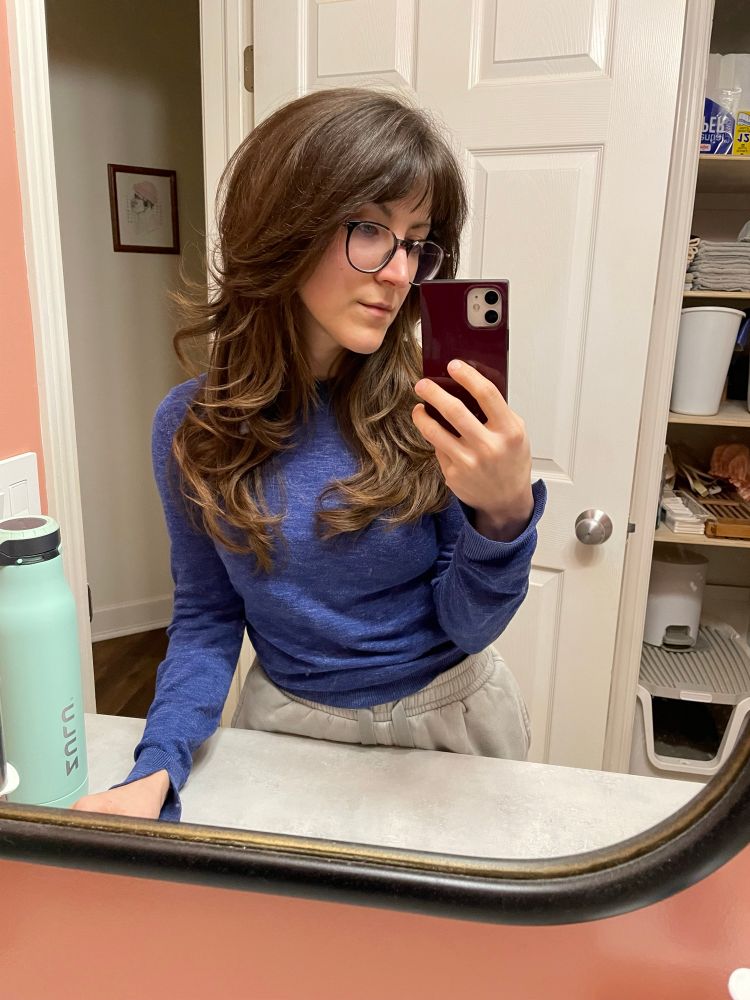 A selfie of me showing off the excellent haircut that Francie gave me last week ❤️