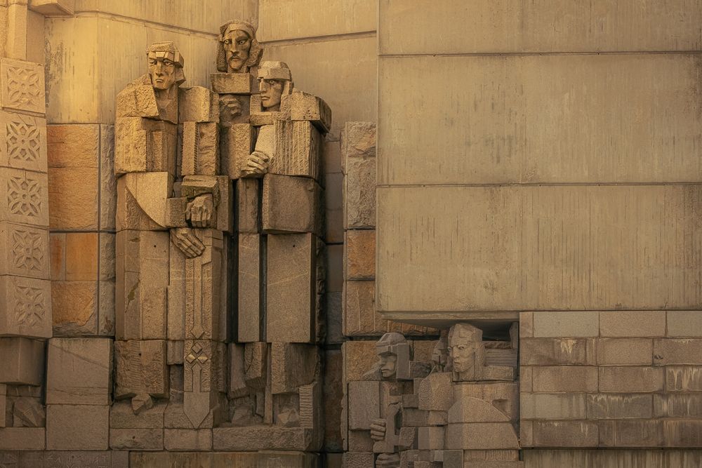The boyars and brave knights who protect Simeon I at the Shumen Monument.
