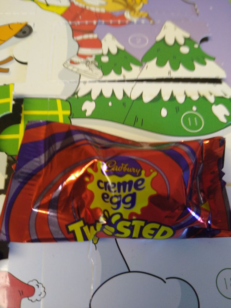 Cadbury Creme Egg Twisted 