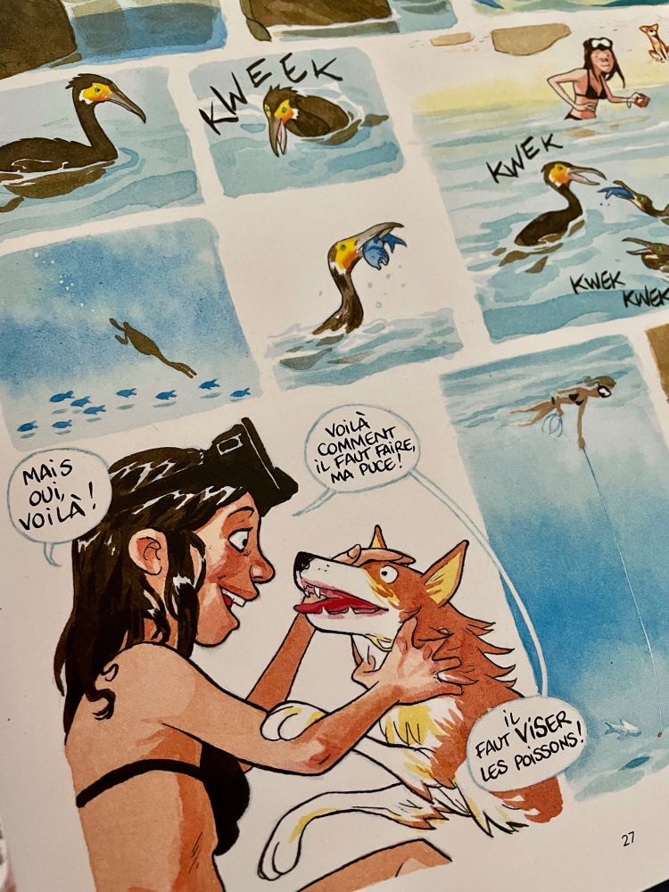Eva discute avec Puce, une petite chienne, partie avec elle sur l'île.