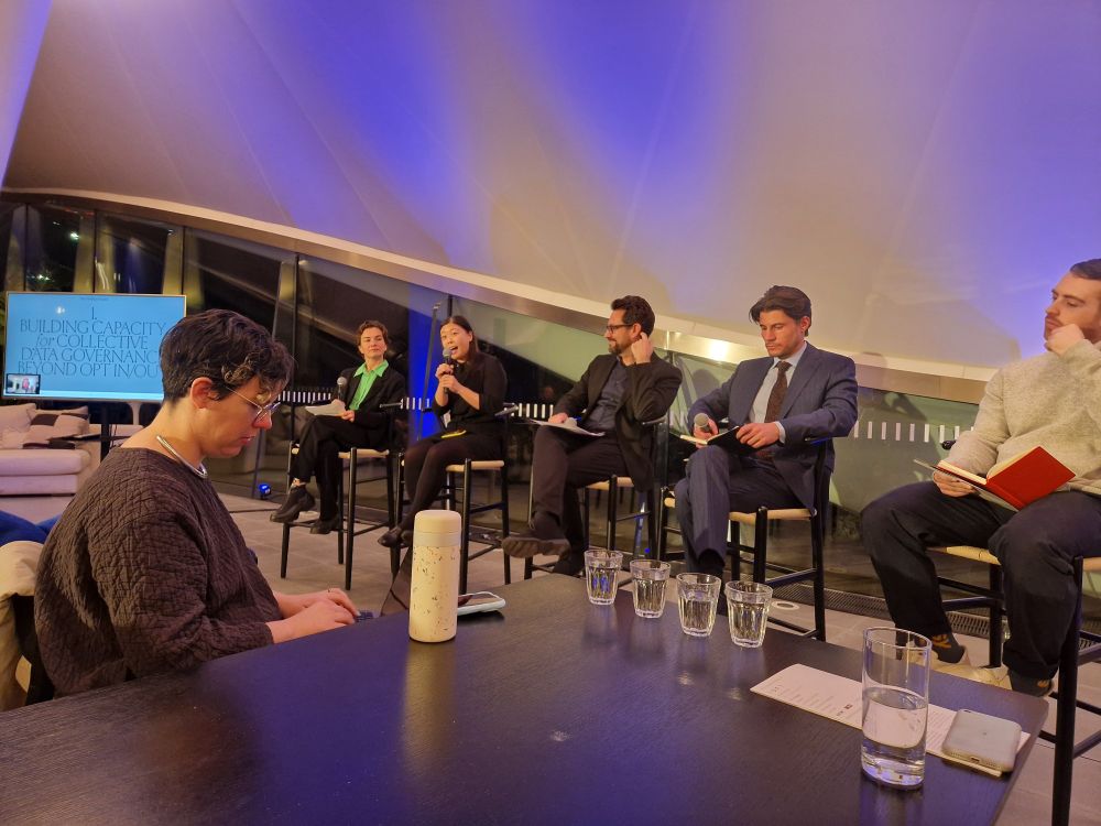 Panel speakers