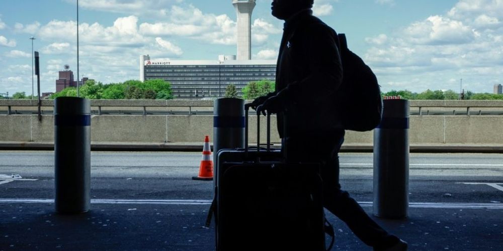 US confirms another outage at Newark airport
