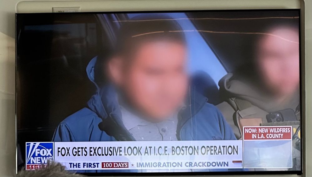 Fox News blurring ice personnel faces during raid 