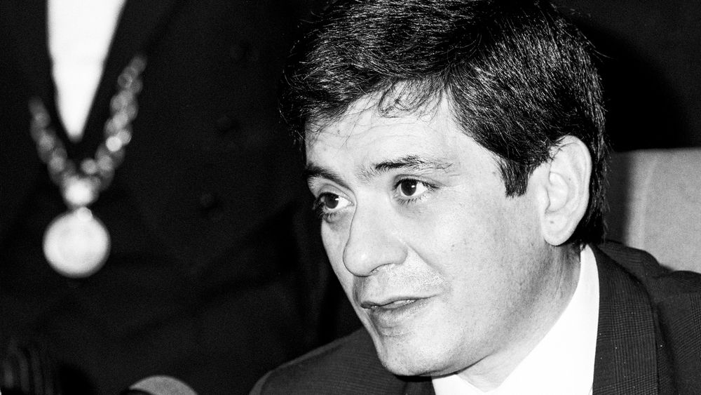 Press conference by the newly elected President of the European Parliament Enrique Barón Crespo, 25/07/1989. © Communautés Européennes 1989