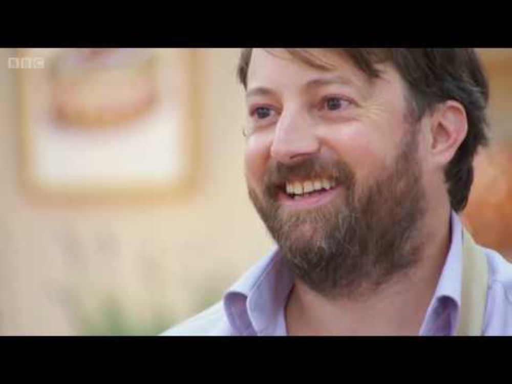 David Mitchell being adequately annoyed on bake off for (almost) 5 minutes.