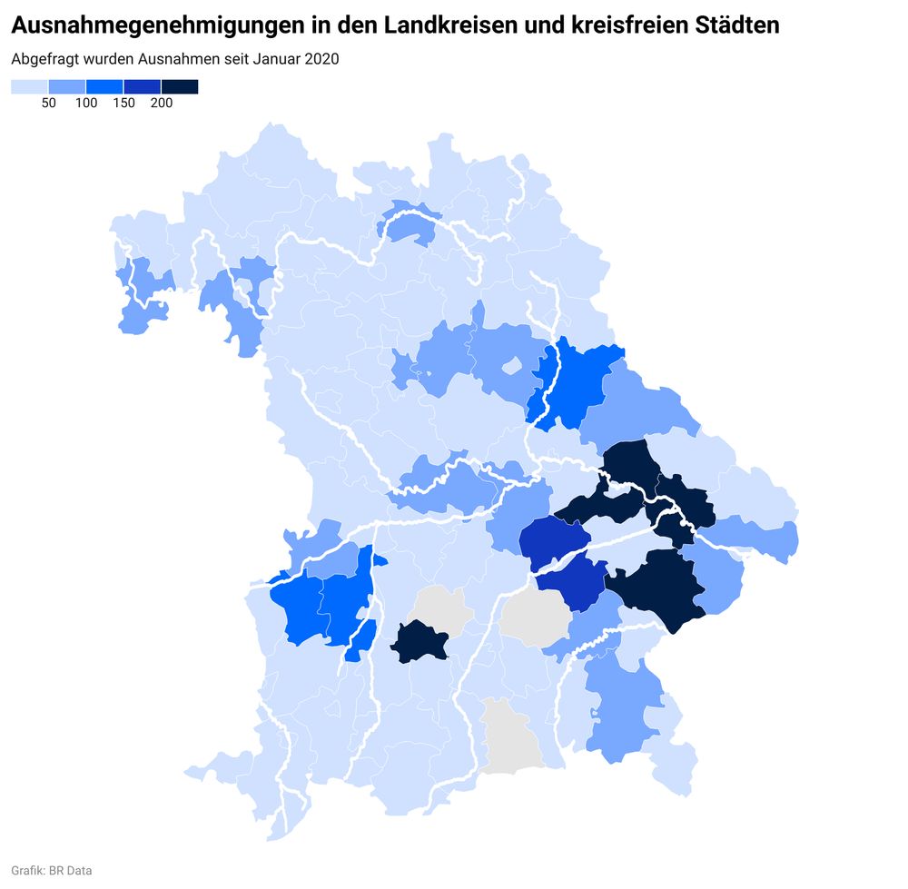 Bayernkarte, eingeteilt nach Landkreisen, mit großen Flüssen wie Donau und Isar. Hervorgehoben sind die Landkreise Straubing-Bogen, Deggendorf, Rottal-Inn, Fürstenfeldbruck.