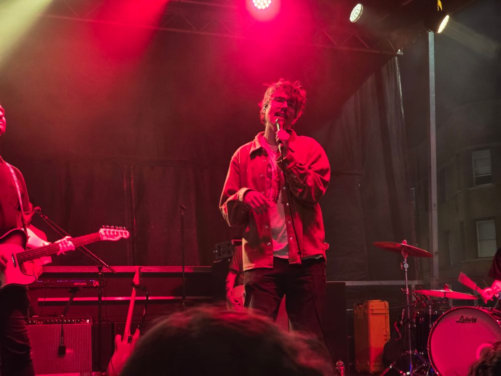 A picture of the band Joywave