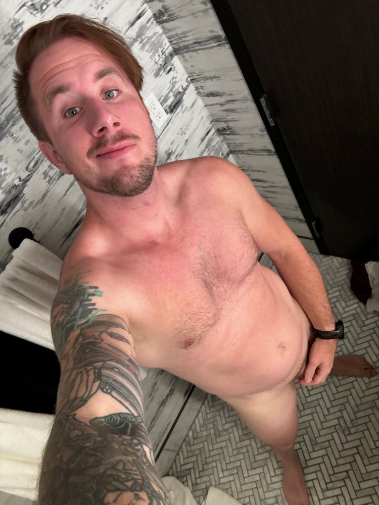 Naked bathroom selfie