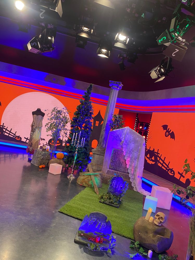 Gruseldeko im Studio