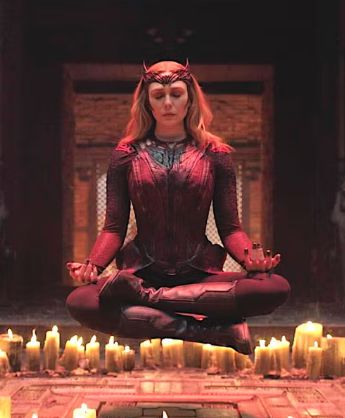 Bruja Escarlata - Elizabeth Olsen