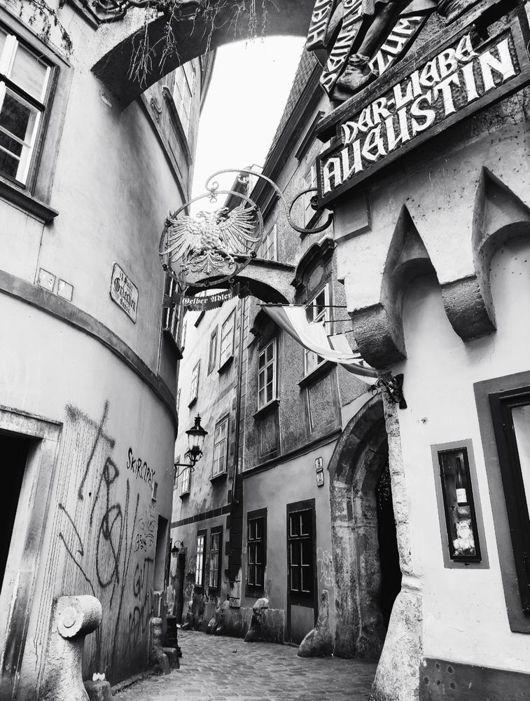 Die Griechengasse, eine schmale Gasse beim Fleischmarkt