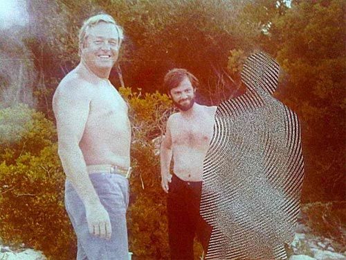 Photo de Jean-Marie Le Pen et Laurent Joffrin : l'éditorialiste et le nazi, old times.