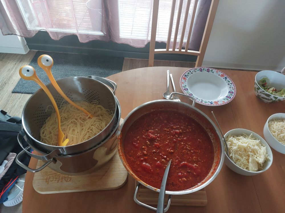 Spagetti zum Abendessen. 

