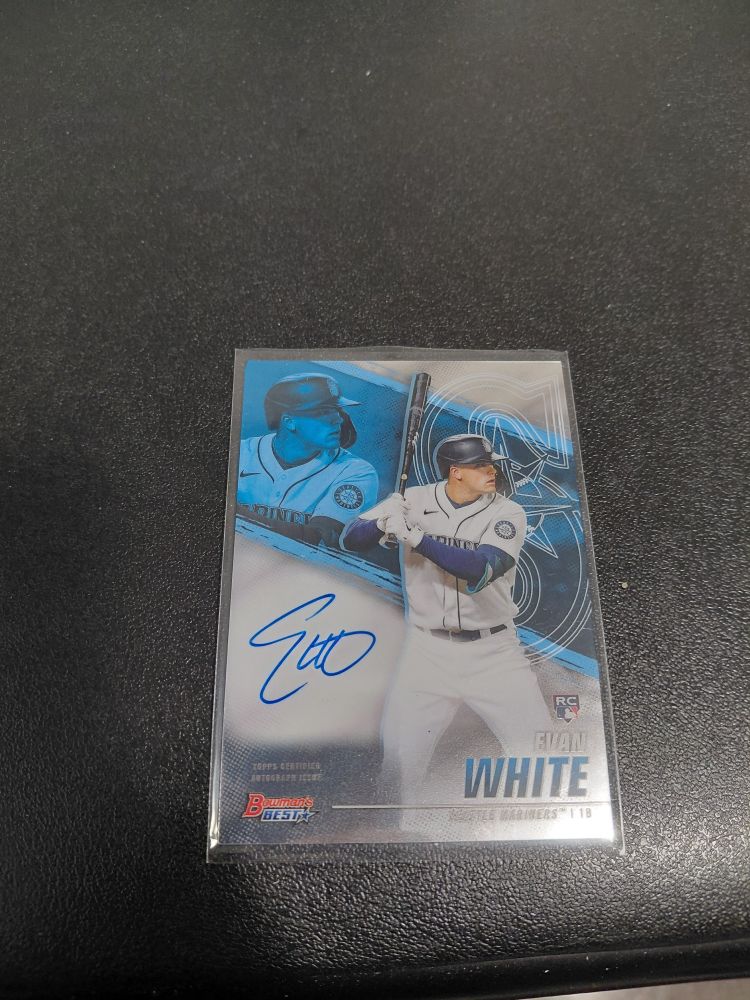 A photo of a Evan White autographed card from 2021 Bowman's Best