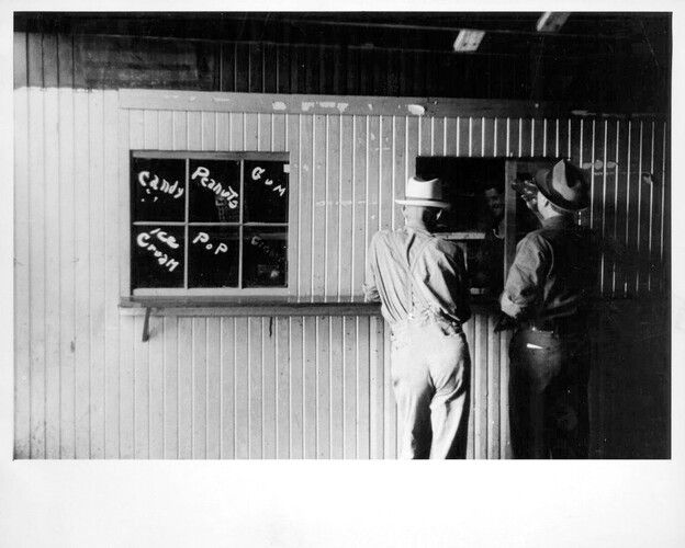 Harvard Art Museums/Fogg Museum, Gift of Bernarda Bryson Shahn

© President and Fellows of Harvard College