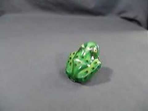 VINTAGE GERMAN WIND UP JUMPING CRAZY FROG LITHO TIN TOY