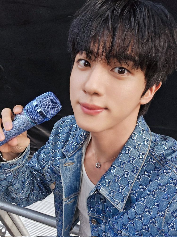 Jin with Blue MIcrophone