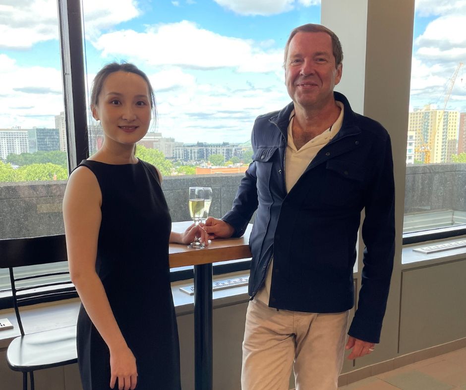 Toutes nos félicitations à Xinying Zhang qui a soutenu sa thèse de doctorat intitulée «Fonctions divergentes des sous-groupes de neurones Phox2a de la voie antérolatérale spinale dans le traitement somatosensoriel» Bravo!! 👏
Elle était supervisée par le Dr Artur Kania, directeur de l'Unité de recherche en développement des circuits neuronaux.