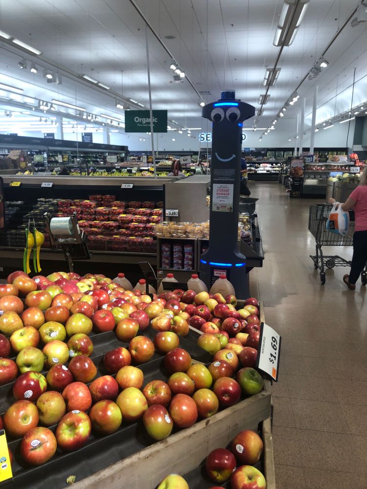 The stop and shop robot won’t mind his damn business